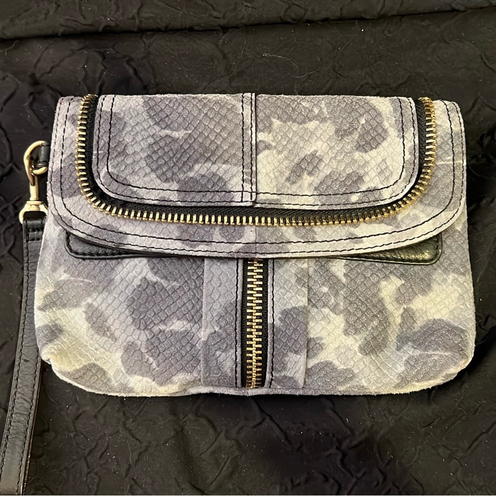 B Makowsky Dark/Light Grey Leopard Wristlet